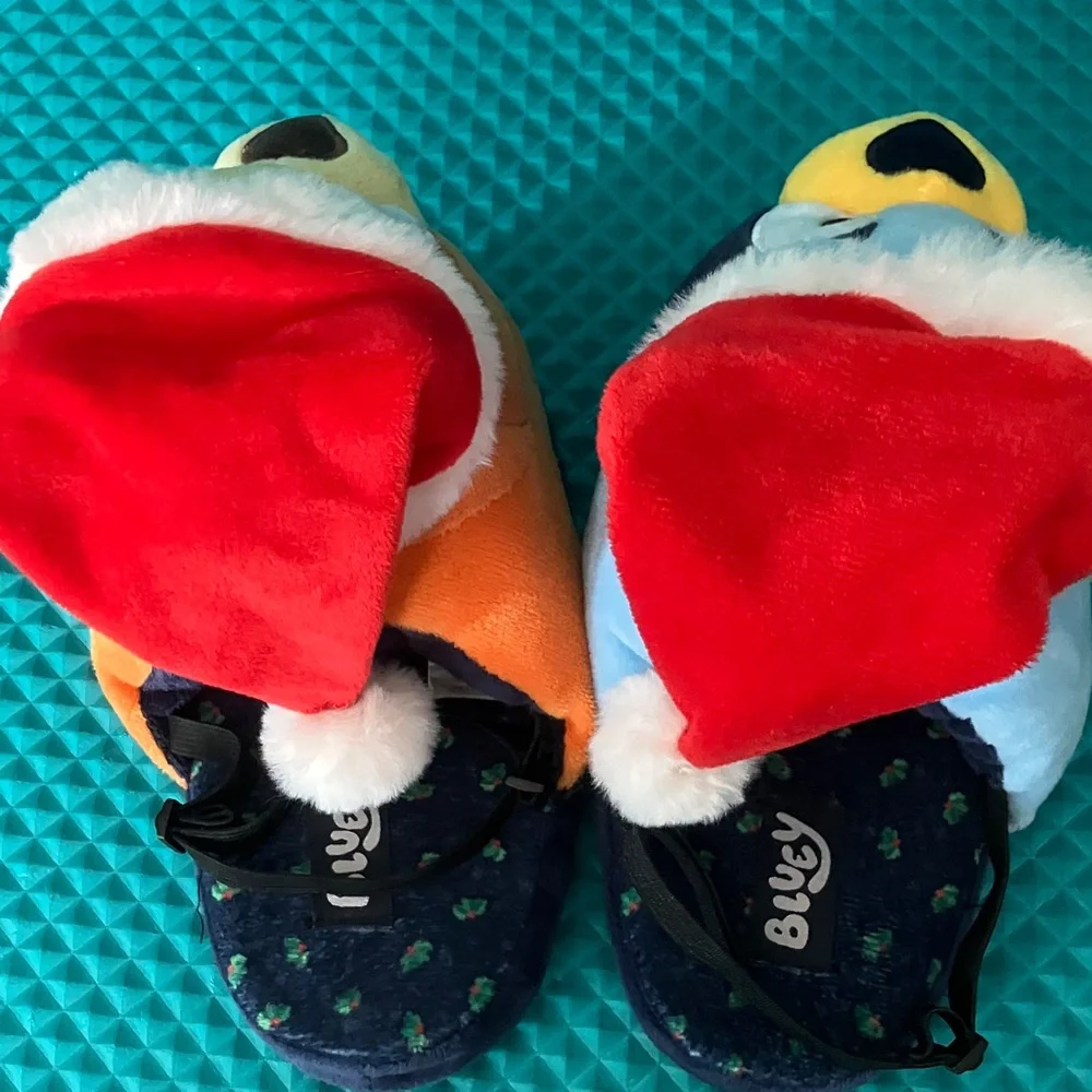 BLUEY Bluey and Bingo 3D Holiday Plush Slipper / Little Kid | 13 - 1